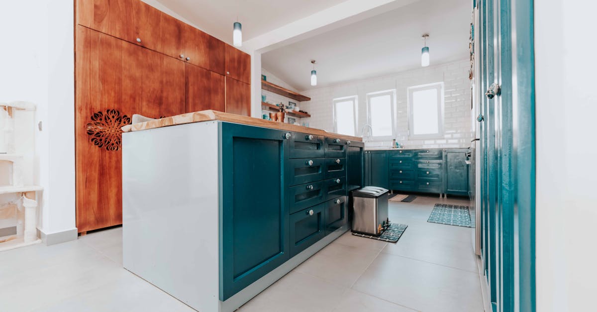 Identifying the Long-term Reliability of Kitchen Cabinet Materials and Finishes