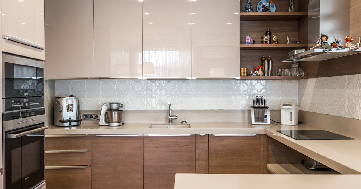 Selecting the Right Finish for Your Modular Kitchen Cabinets